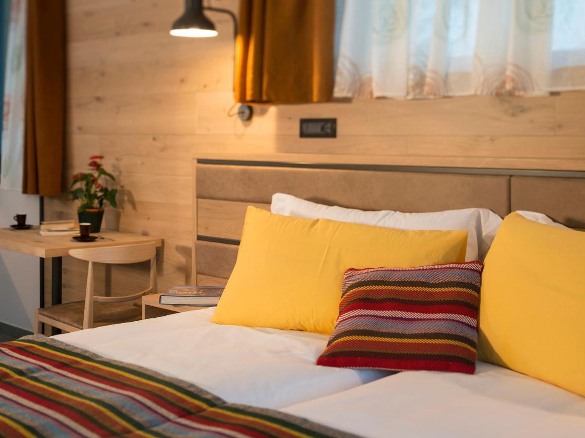 بيريوِل تْشيرفينيا Red Fox Lodge المظهر الخارجي الصورة